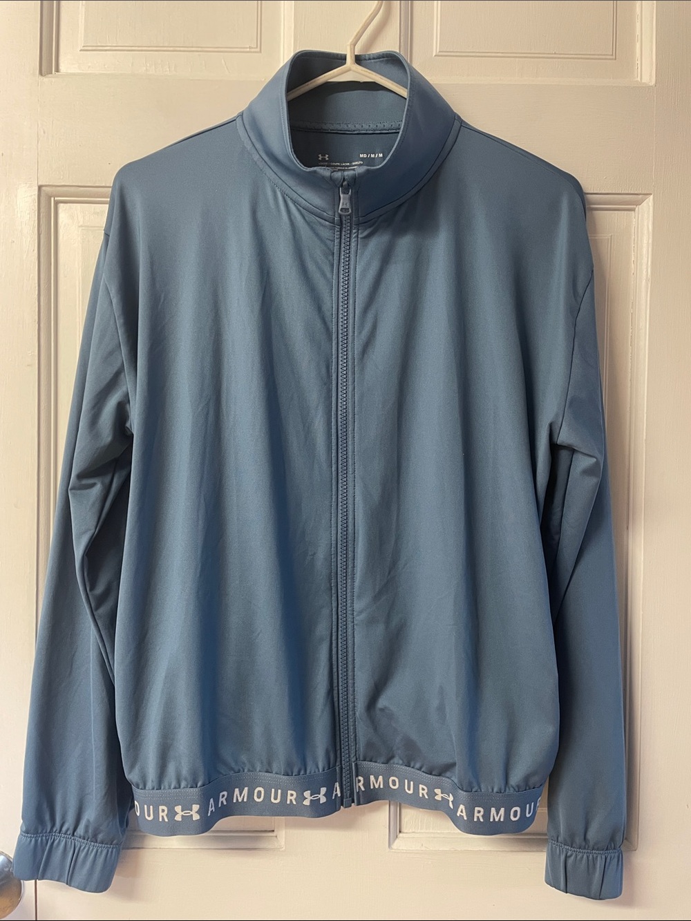 Under Armour Women's HeatGear full zip  track light jacket in blue size M *sale*